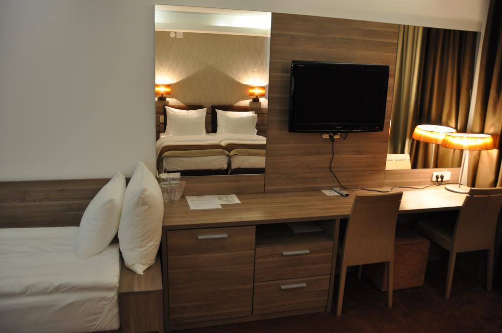 Hotel Danubia Park Veliko Gradiste Room photo